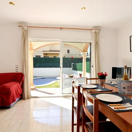 Canigo Tatil Evi *